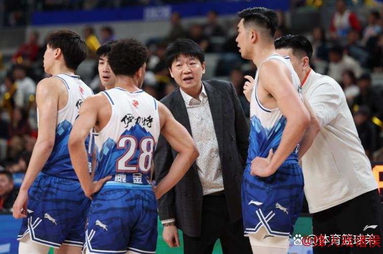 山东男篮引进美国外教，孙桐林郭凯等4名球员加入球队