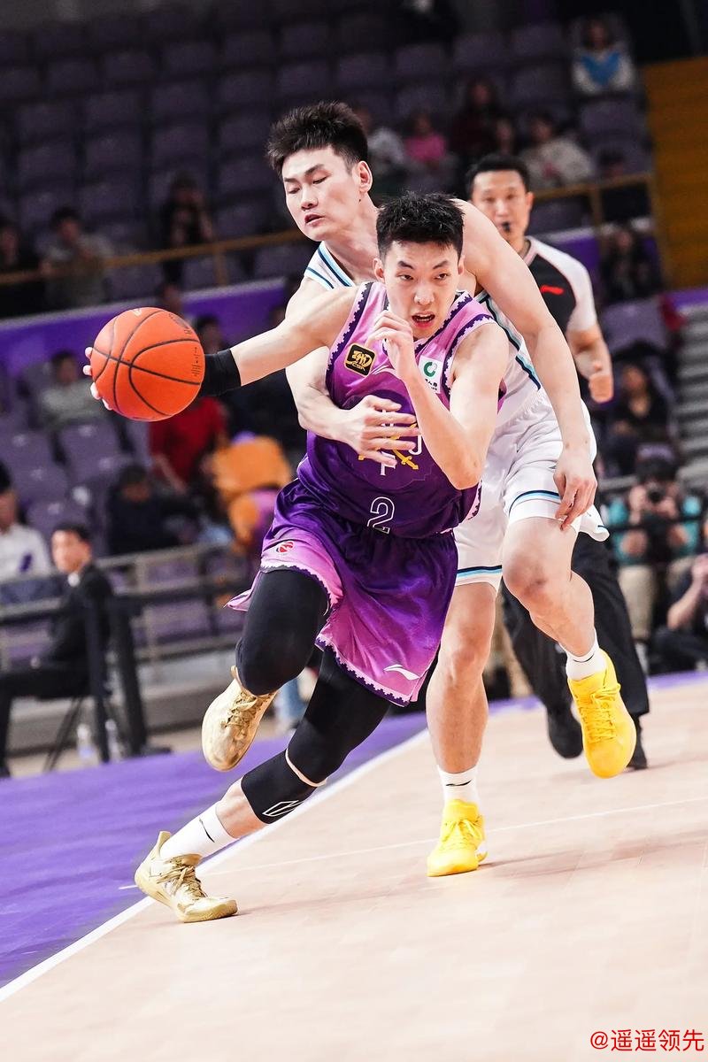 CBA-胡金秋22+7廖三宁9中3 浙江方兴渡大胜北控