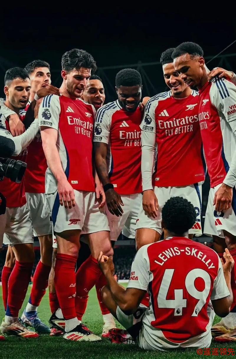 英超欧冠双线领跑，四线作战轻松应对：阿森纳冠军气质尽显